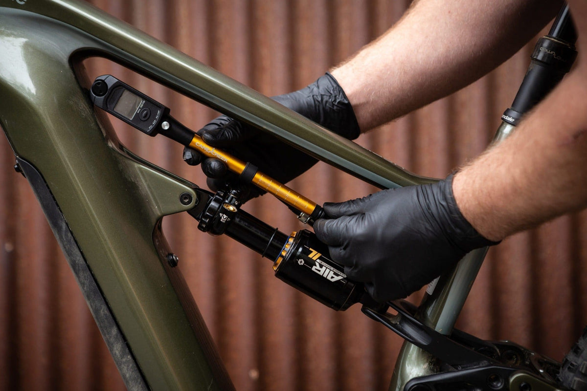 DB Air Digital Shock Pump - Cane Creek Cycling Components