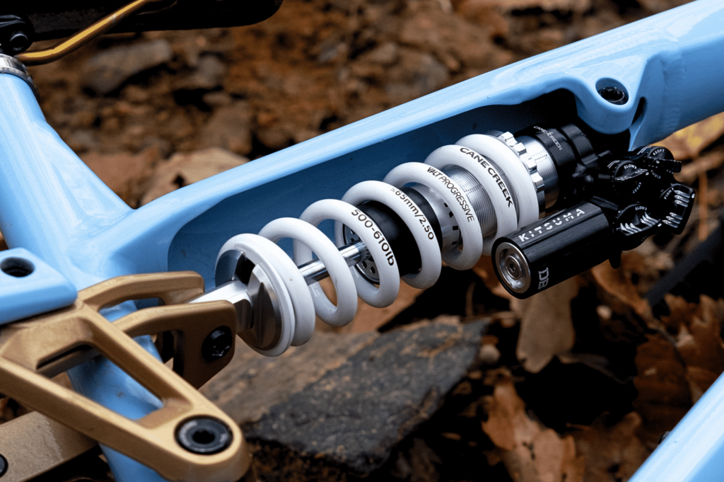 BEFORE DAWN　Espen Krukhaug　限定1000部 Cane Creek Announces Second Generation Kitsuma Rear Shocks