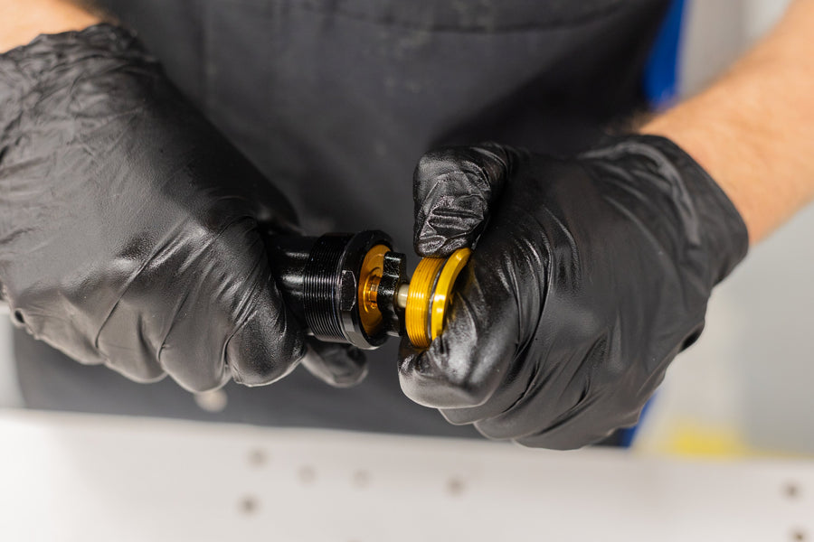 Threading double air assembly into air cartridge